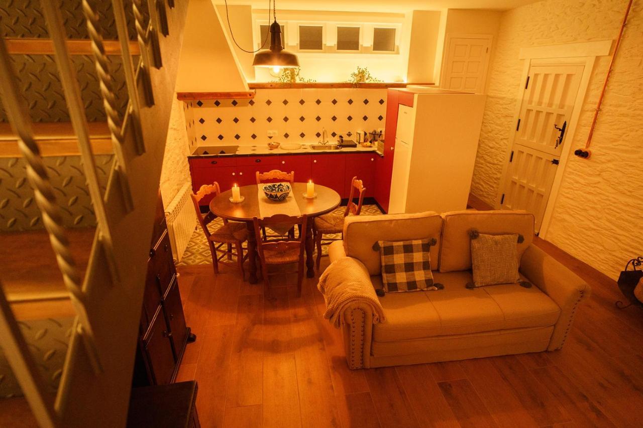 Apartamentos Minas De Silvarosa Вивейро Екстериор снимка